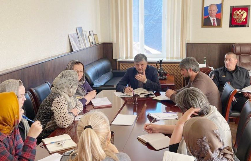 Подготовка к проведению новогодних мероприятий
